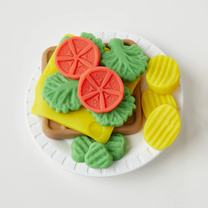 Play-Doh Kitchen Creations Sandwichmaker Set für Kinder ab 3 Jahren Elastix Knete und 6 weiteren Far
