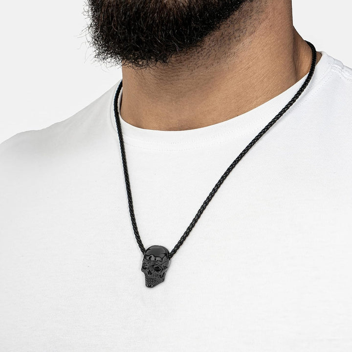 SERASAR Premium Leder Halskette Herren | Edelstahl Anhänger | Sicherer Verschluss | Drei Farben | In