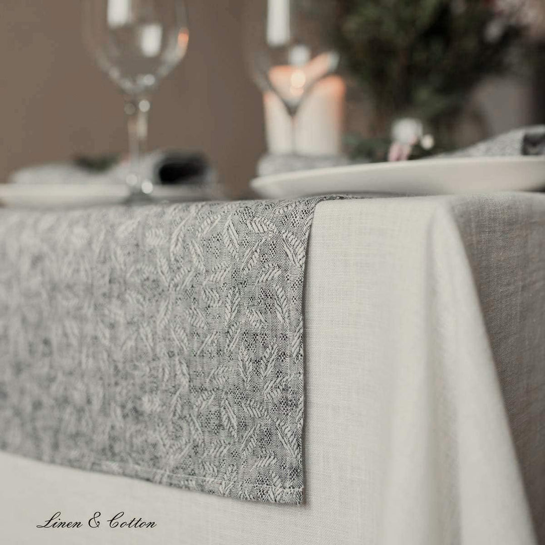 Linen &amp; Cotton Deluxe Jacquard Damast Tischläufer Stoff Tischband Tischdeko Isla - 100% Leinen, Schw
