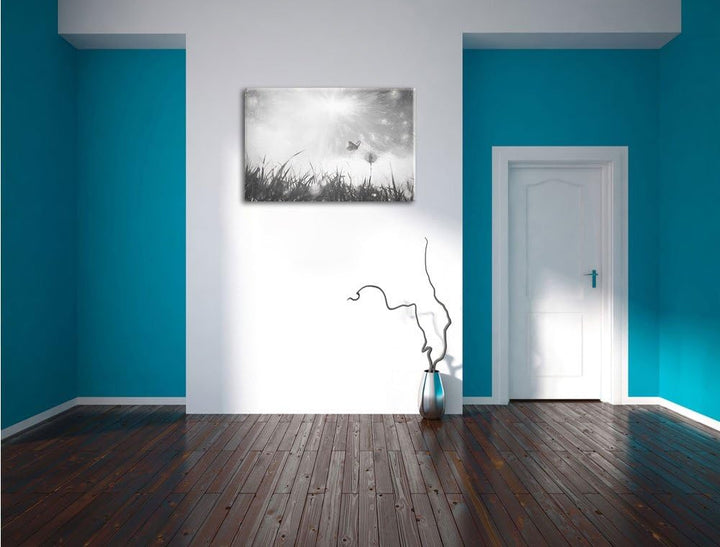 Pixxprint zarter Schmetterling fliegt zu Pusteblume Kunst Kohle Effekt, Format: 100x70 auf Leinwand,