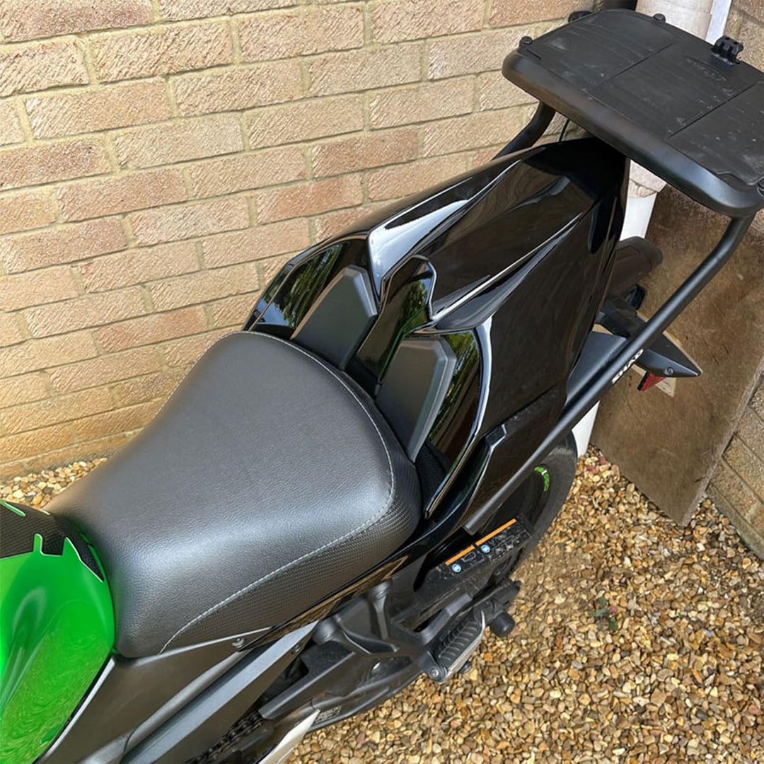 Midimttop Kompatibel mit Ka-wa-sa-ki Ninja650 Z650 Sitz Abdeckung Hinten Sozius Harte Solo Sitz Guge