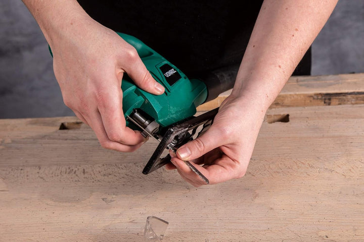 VONROC Stichsäge elektrisch 550W - Pendelhubstichsäge mit Staubabsaugung, variable Schnittwinkel & G