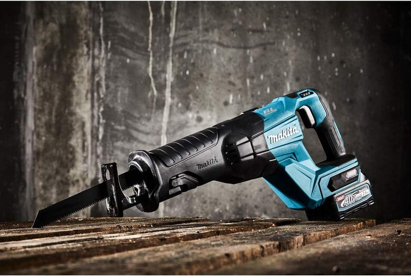 Makita JR001GM201 Akku-Reciprosäge 40V max. / 4,0 Ah, 2 Akkus + Ladegerät im Transportkoffer mit 2 A