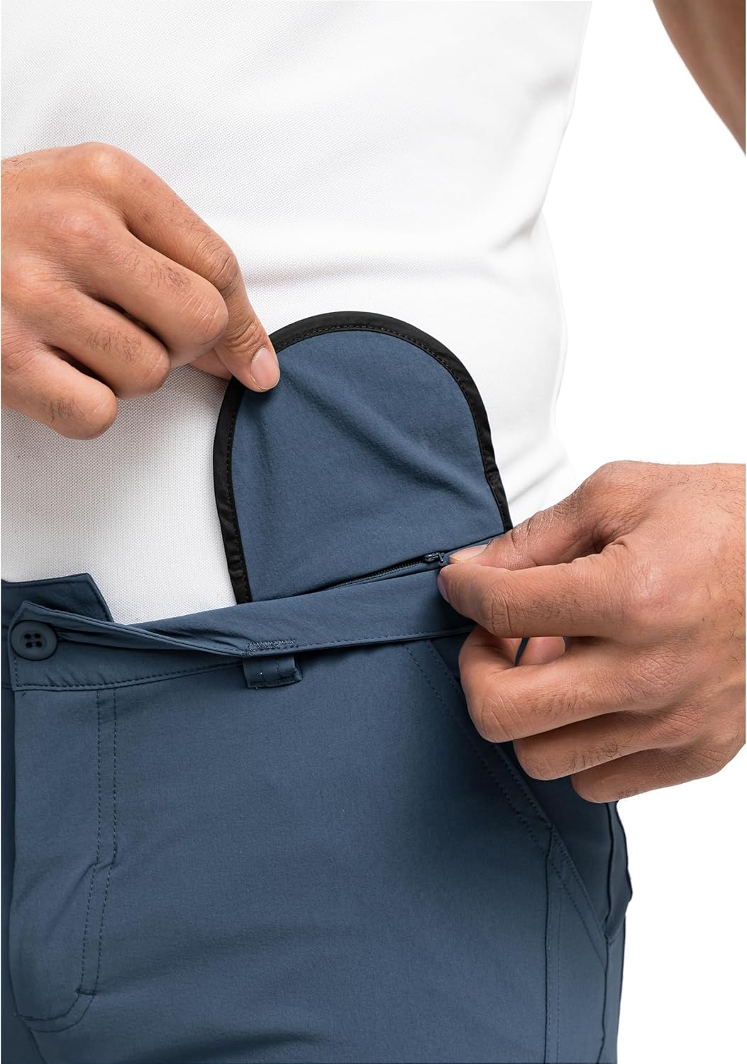 Maier Sports Herren Wanderhose Nil Short M, kurze Outdoor-Hose mit Gürtel, 5 Taschen bieten viel Sta