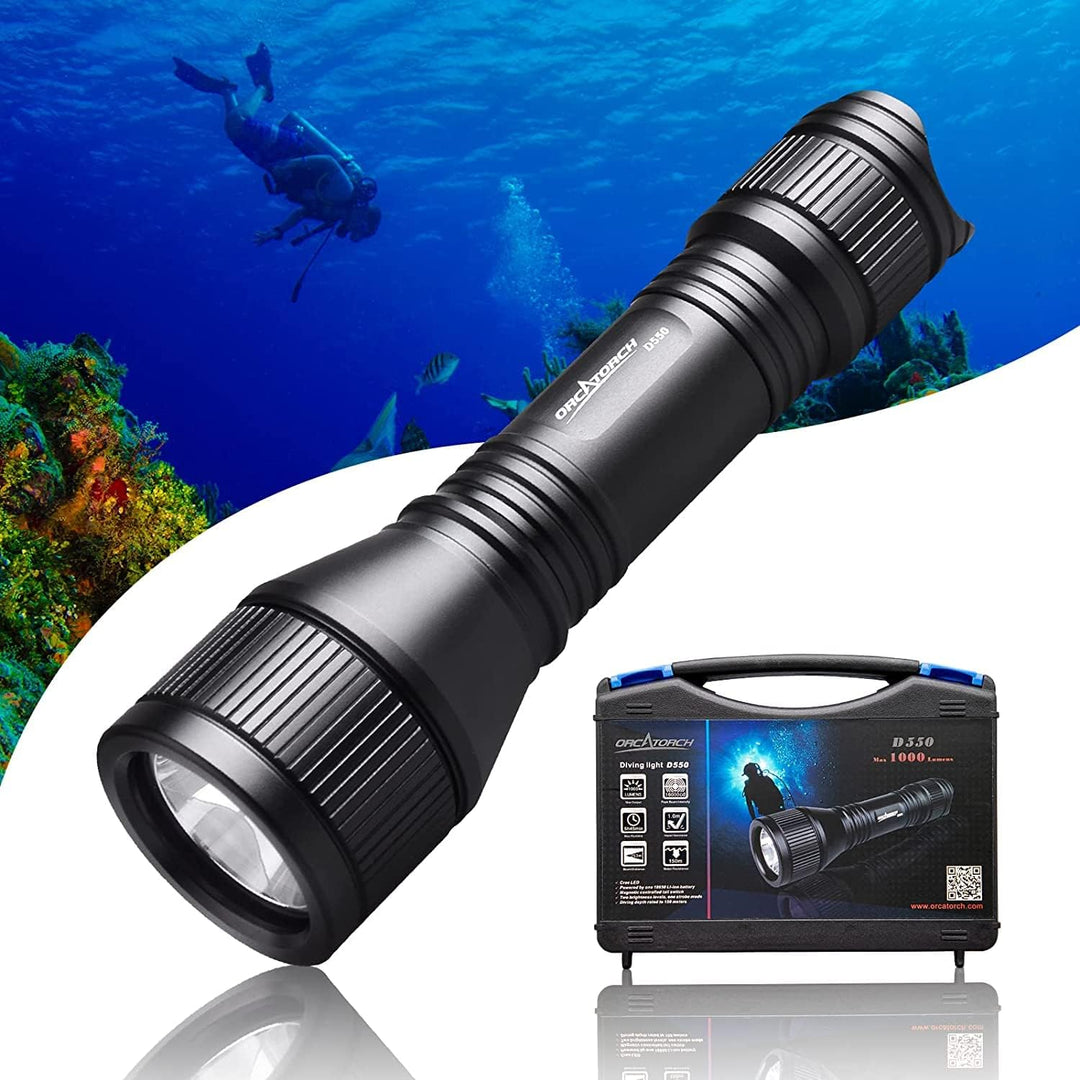 ORCATORCH D550 Tauchen Taschenlampe,Tauchlampe IP68 Wasserdicht,LED Unterwasser Lampe mit Magnetscha