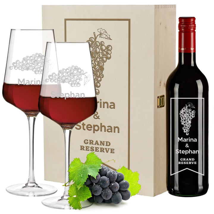 4-tlg Wein Geschenkset mit Gravur - Motiv Trauben - personalisiert - Inhalt 2x Weingläser 560 ml, 1x