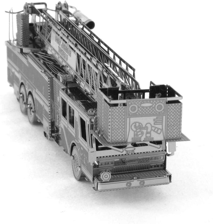 Metal Earth Fascinations Metallbausätze - Feuerwehrauto Löschfahrzeug Fire Truck, lasergeschnittener