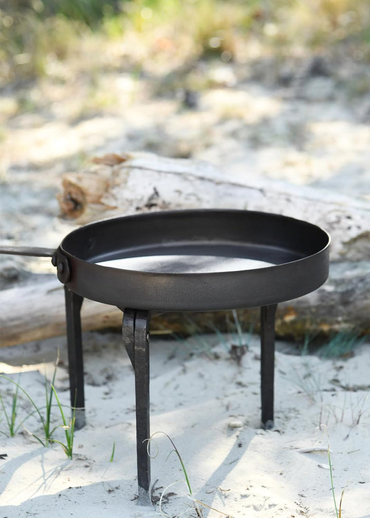 Ulfberth Handgeschmiedetes Dreibein | Pfannenknecht für Lagerfeuer/Dutch Oven | Pfannenrost Dreibein