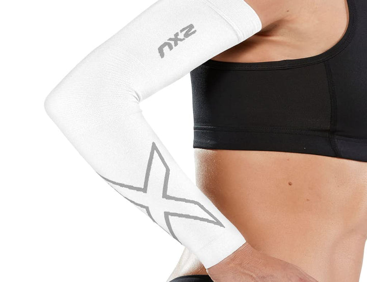 2XU Herren Ua4009a Flex Compression Arm Sleeves L Weiss/Grau, L Weiss/Grau
