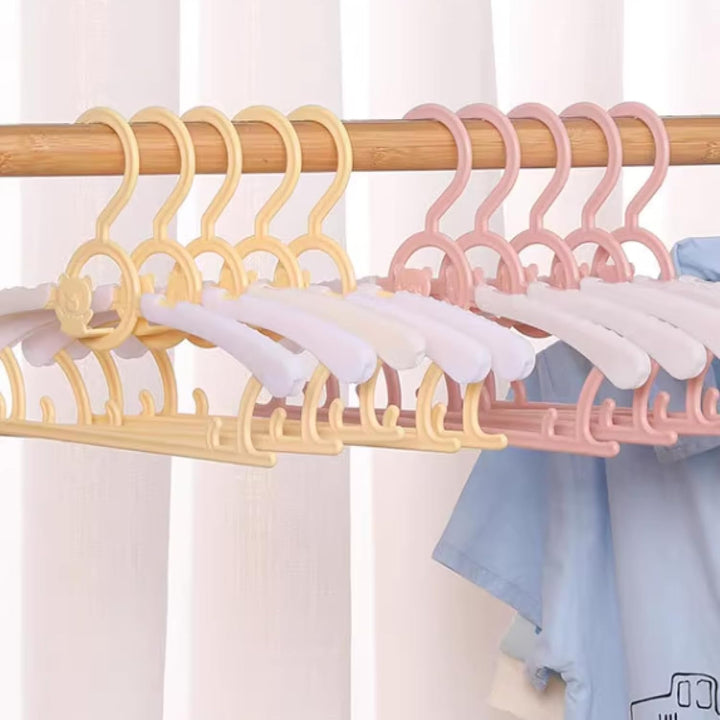 HGYZE Baby Kleiderbügel Kinder Antirutsch, 29-37cm Ausziehbare Kinderkleiderbügel mit Hosenständer,
