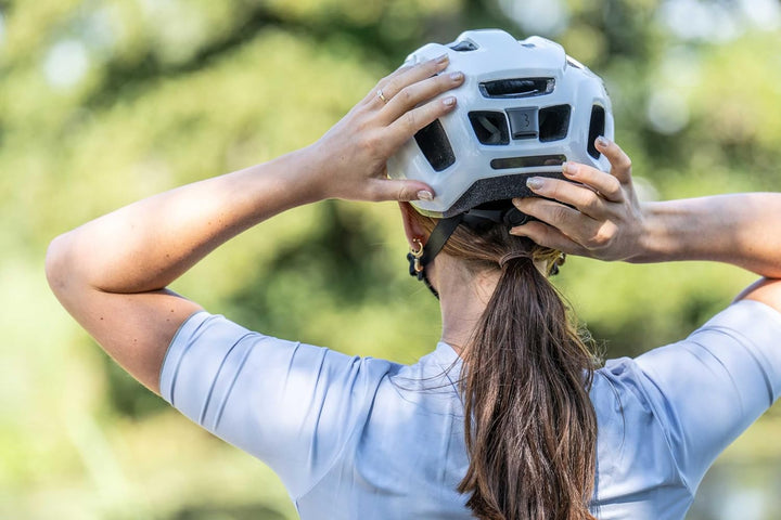 BBB Cycling Fahrradhelm für Herren und Damen mit Abnehmbarem Visier Radhelm Rennradhelm Condor 2.0 M