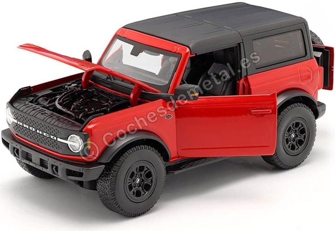 Maisto 531456 Ford Bronco Wildtrak Modellauto im Massstab 1 18, rot