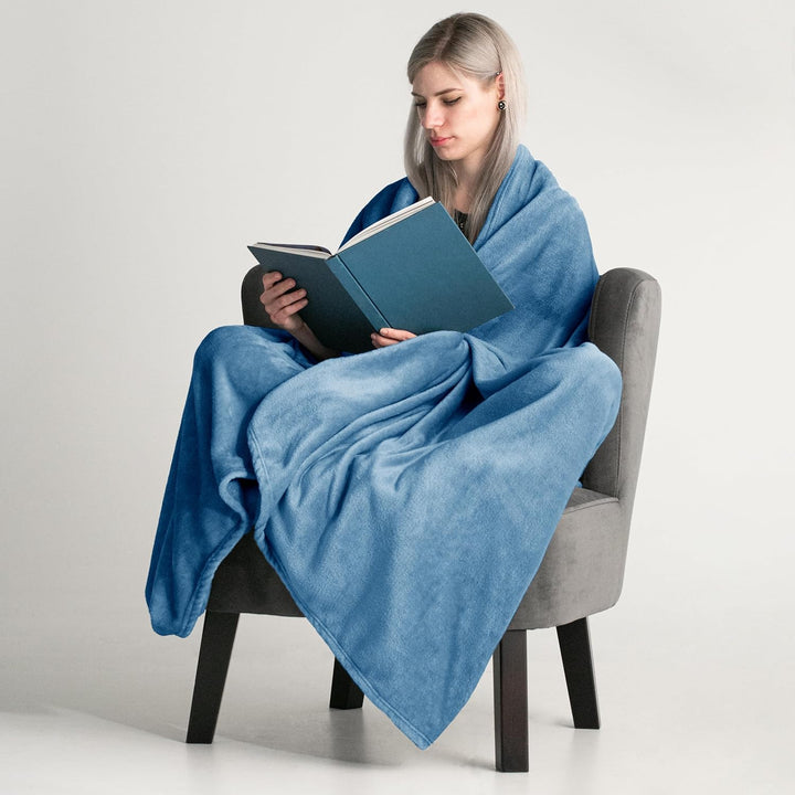DecoKing Kuscheldecke 200x220 cm dunkelblau Decke Microfaser Tagesdecke Fleece weich sanft kuschelig
