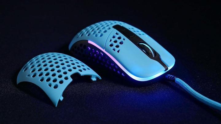 Xtrfy M42 RGB, Ultraleichte Kabelgebundene Gaming-Maus, Hochmoderner Pixart 3389 Sensor, Modulares G