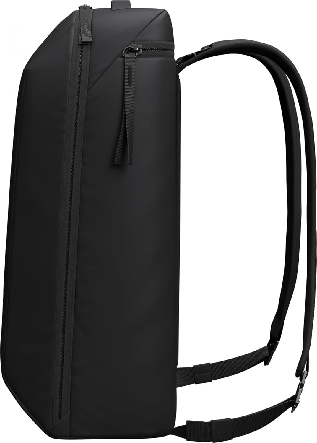 DB Freya Rucksack aus 100% recyceltem Polyester in der Farbe Schwarz 16L, Masse: 43cm x 26,5cm x 17c