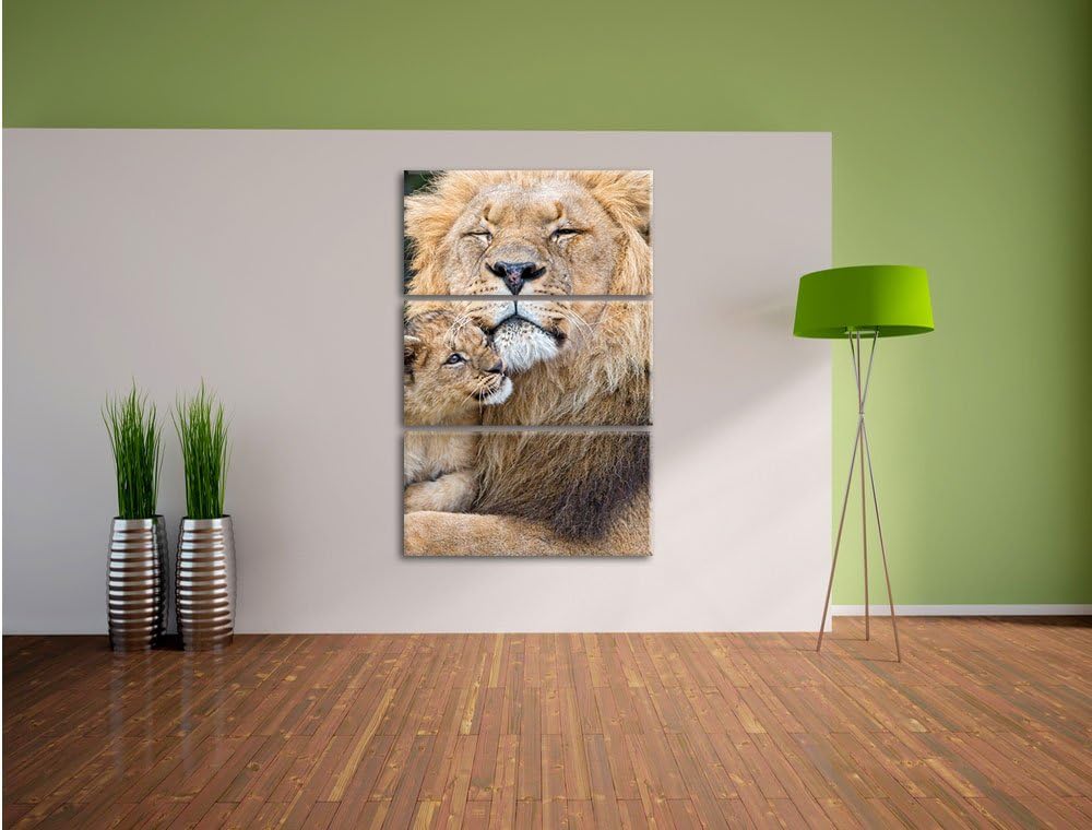 Pixxprint Löwe kuschelt mit Jungtier als Leinwandbild/Grösse: 3 Teilig (120x80) cm/Wandbild/Kunstdru