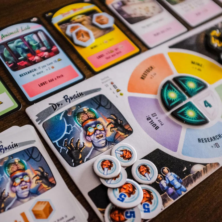 Rio Grande Games: Moon Colony Bloodbath – Strategie-Kartenspiel, Überleben im Weltraum, Motorenbau,