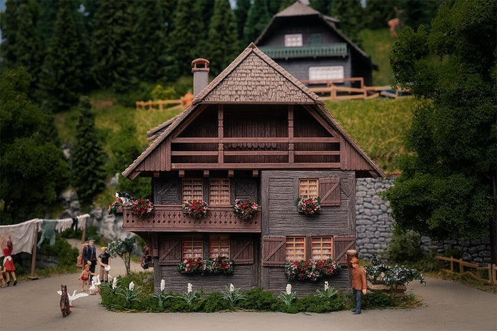 FALLER 130012 - Jubiläumsmodell Uhrenmacherhaus mit Figur - Spurweite H0
