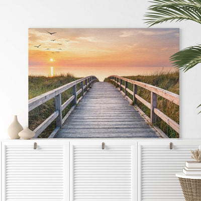 PICANOVA – Bild auf Leinwand Holzweg zum Meer 80x60cm – Leinwandbild – Premium Leinwanddruck – Wandb