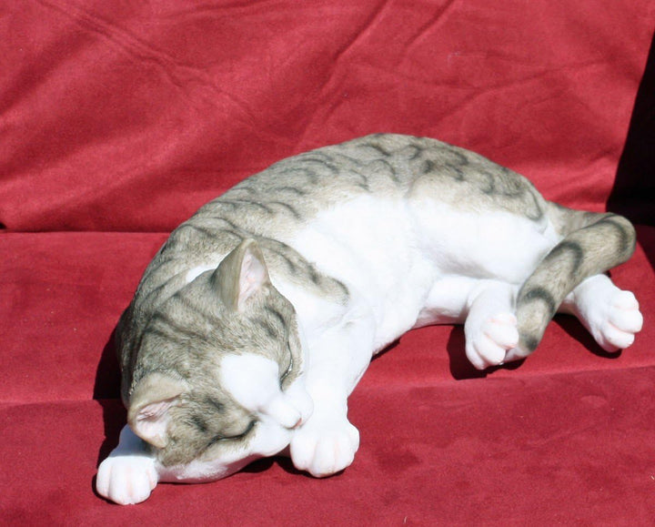Fachhandel-Plus Schöne Dekofigur schlafende Katze Tierdeko Katzenfigur Deko für Innen und Aussen