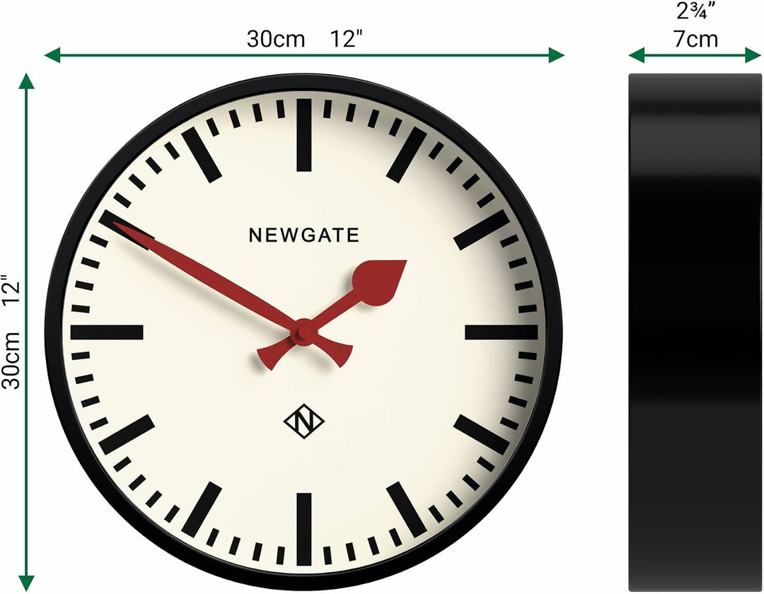 NEWGATE® The Luggage Wanduhr aus Metall Wanduhren - Designer Bahnhofsuhr - Perfekt als Küchenuhr - B