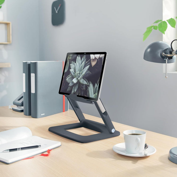 Leitz Ergo höhenverstellbarer Multi-Winkel Laptopständer, für 13“ - 15“ Laptops, 80% recycelter Kuns