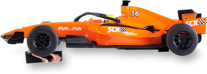 SCALEXTRIC Kompaktes Rennfahrzeug - Slotauto - Massstab 1:43 (Formel 1 - Orange), Formel 1 - Orange