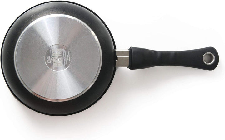 AMT Gastroguss Sauteuse/kleiner Wok, 20 cm Ø, 6 cm hoch, fester Stiel, induktionsgeeignet, Lotan® An