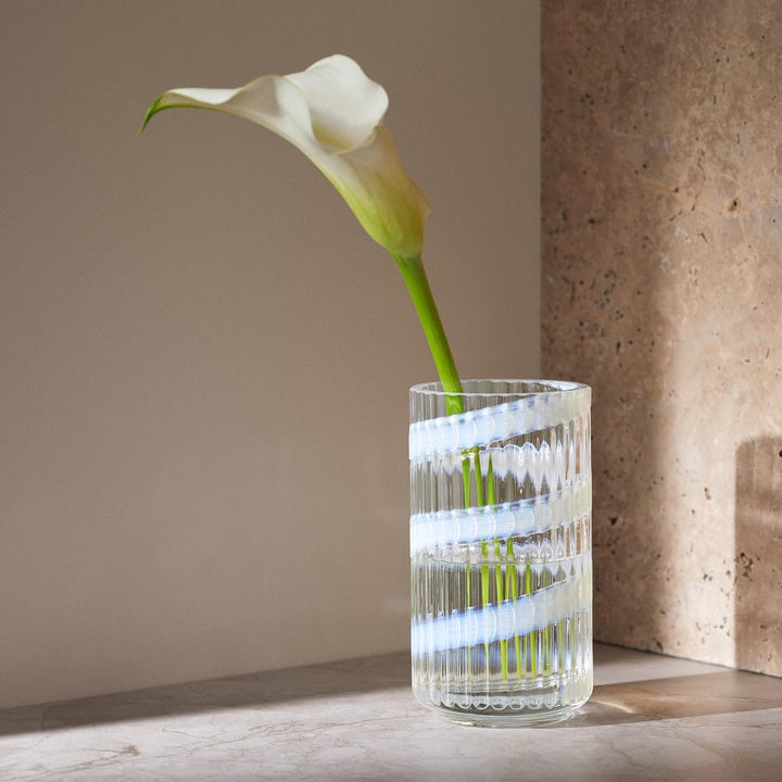 Lyngby Porcelæn Vase H25 cm Lyngby aus mundgeblasenem Glas Zeitloses Design, rot H25 cm Burgundy, H2