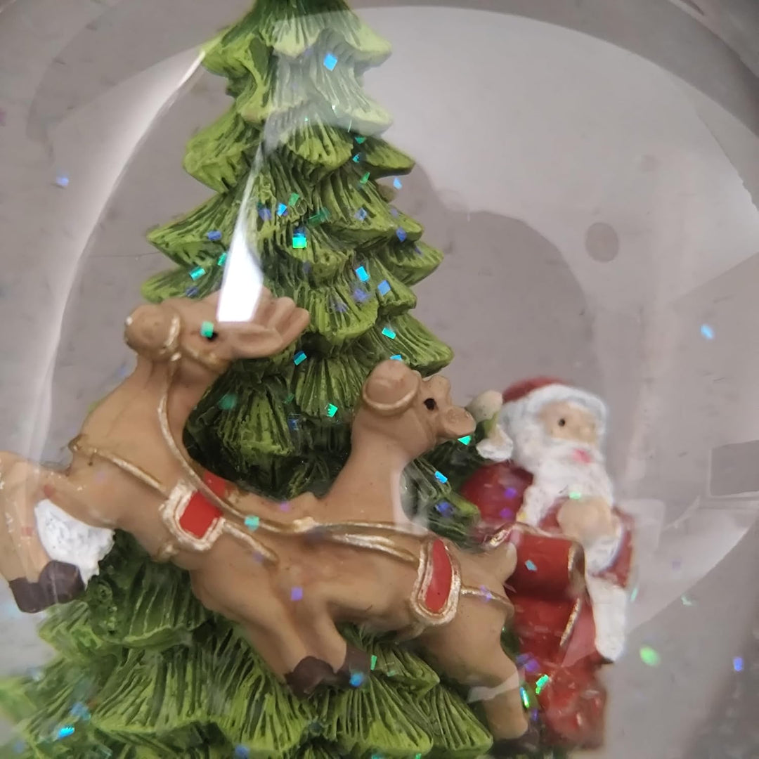 Heaven Sends Schneekugel mit Weihnachtsmann-Schlitten, 13 x 13 x 17,1 cm, Weiss