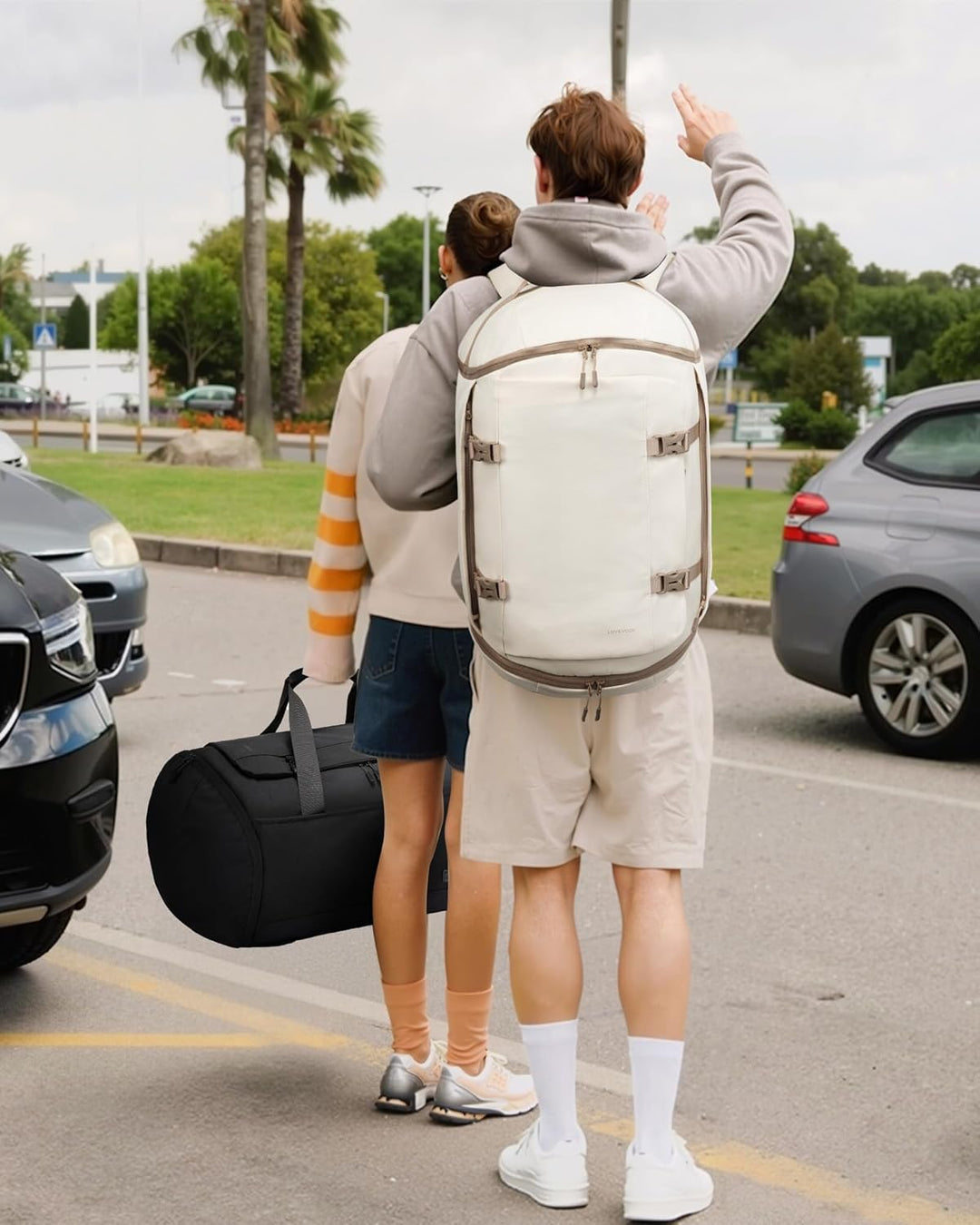 LOVEVOOK Reisetasche Sporttasche Rucksack Gross, 56L Handgepäck Rucksack Flugzeug mit Schuhfach Nass
