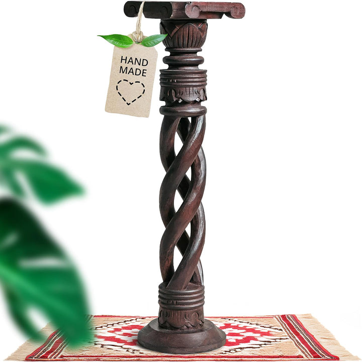 livasia gedrehte Deko Holzsäule 80cm – Antik-Look Podest, Blumensäule, Dekosäule aus Albiziaholz – B