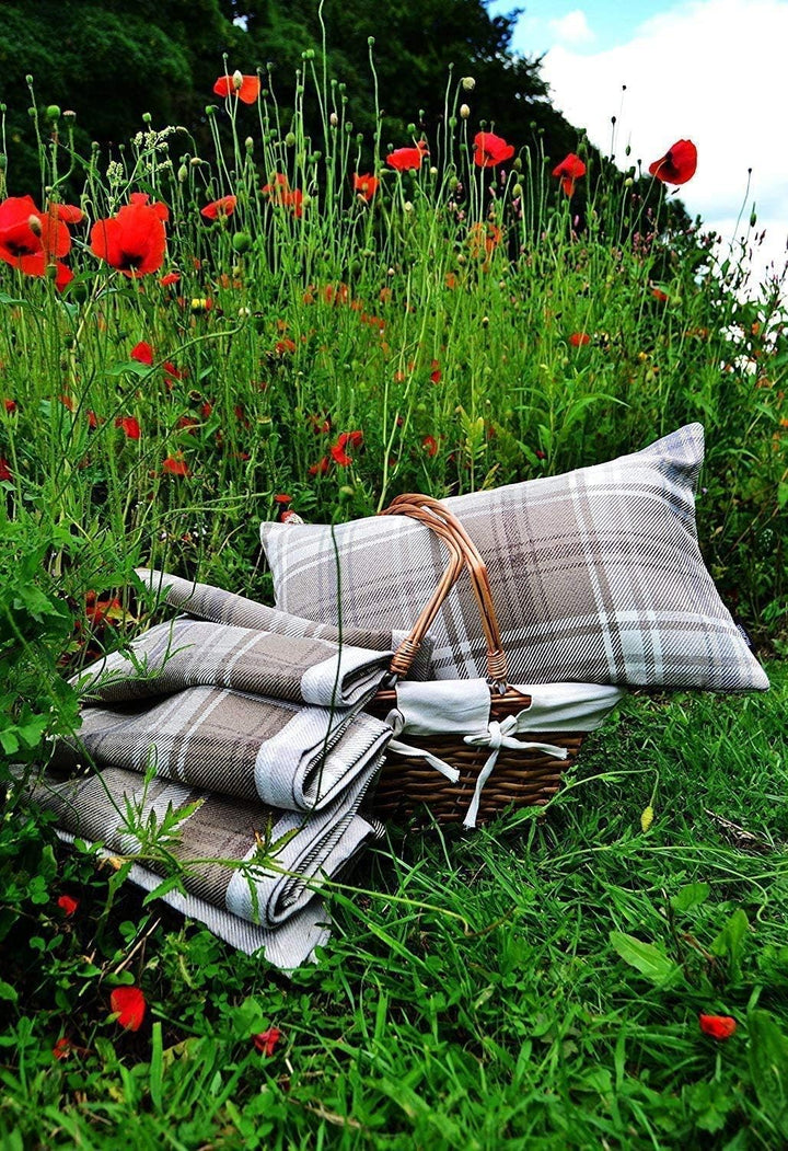 McAlister Textiles Angus | Kissenbezug für Sofakissen in Beige Natur | 43 x 43cm | gewobenes Kariert