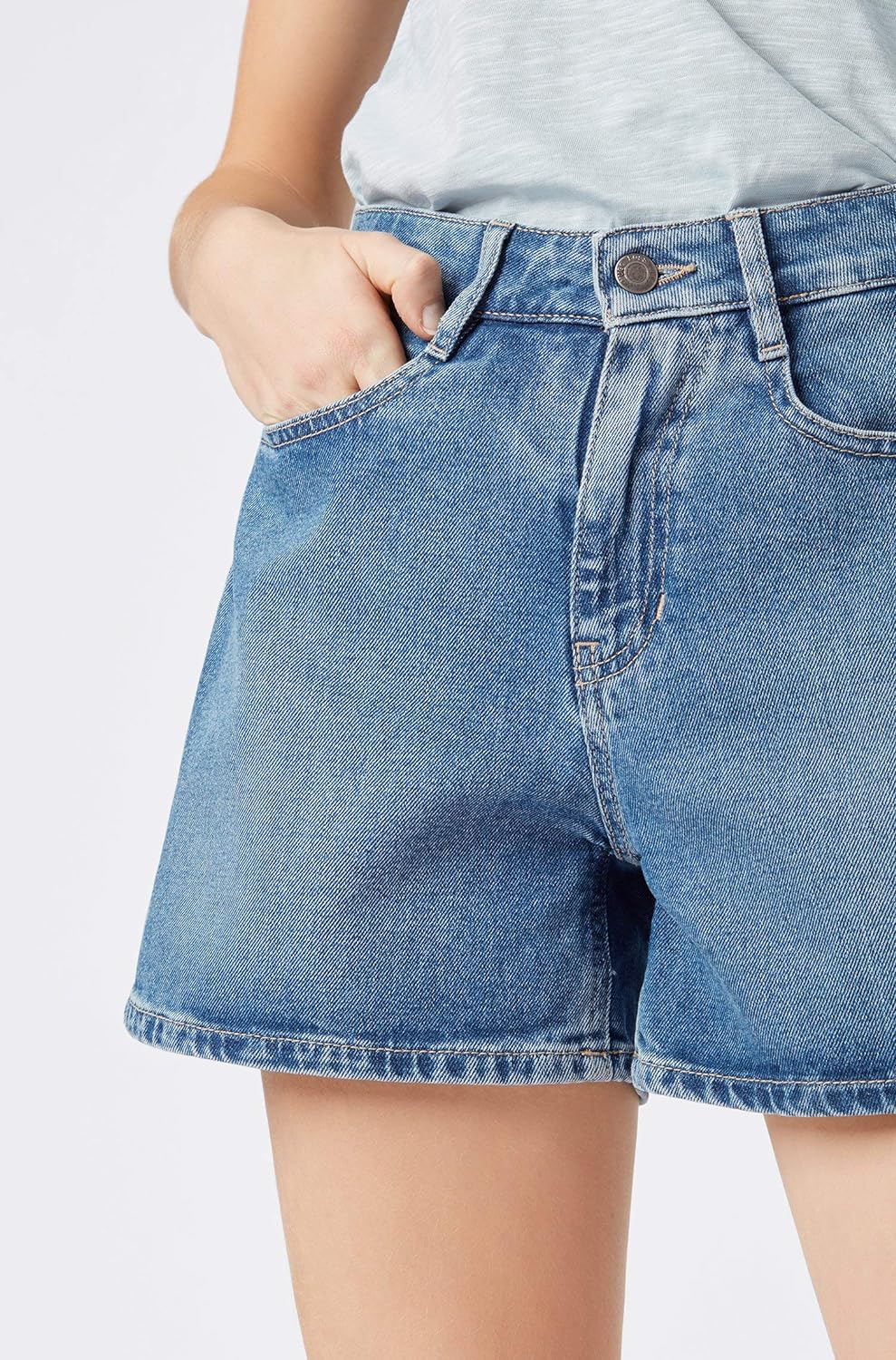 BOSS Relaxed-Fit Shorts J21 Oceanside Balcony aus komfortablem Stretch-Denim blau 432 (28)