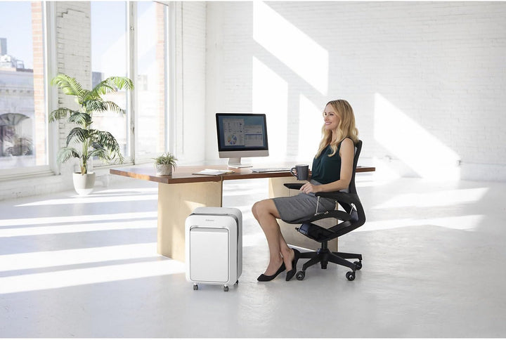 Fellowes Schredder Aktenvernichter LX211, 15 Blatt Micro-Cut P-5, Datenschutzkomformer Papierschredd