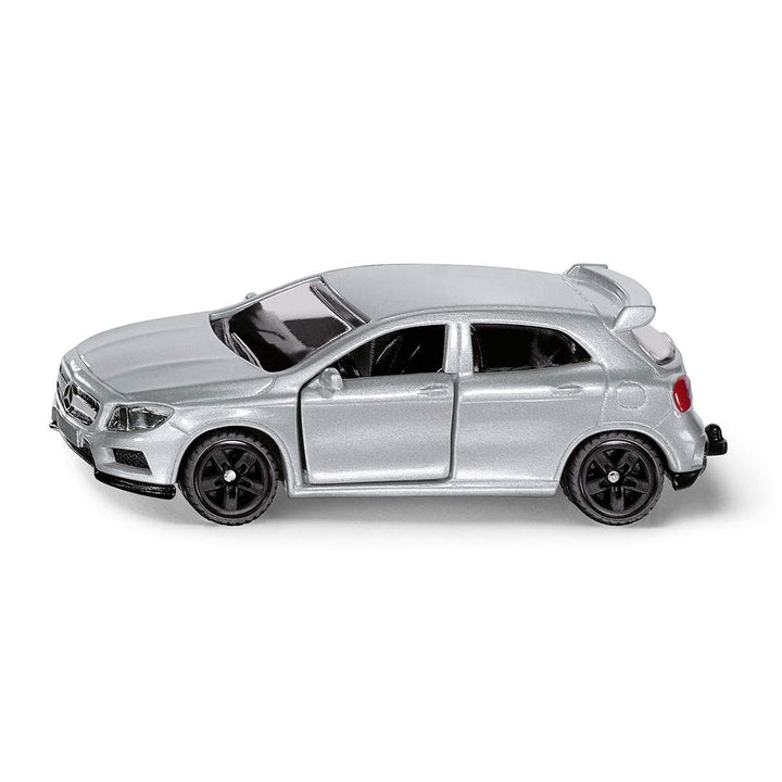 siku 1503, Mercedes-Benz GLA 45 AMG, Metall/Kunststoff, Silber, Spielzeugauto für Kinder, Öffenbare