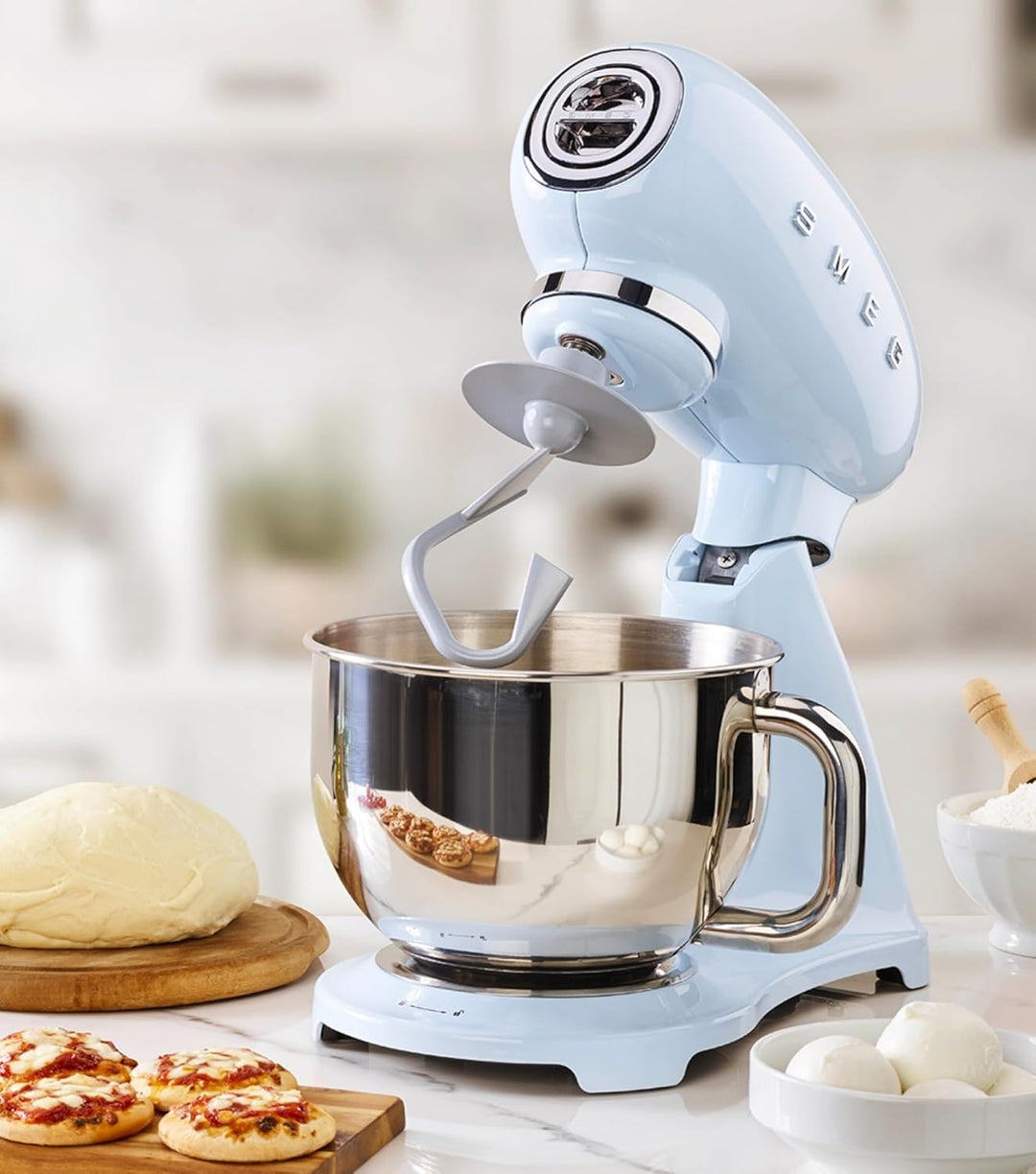 Smeg SMF03RDEU Planetenmischer mit einer Leistung von 800 W SMF03RDEU-Pastellblau, Edelstahl, Pastel