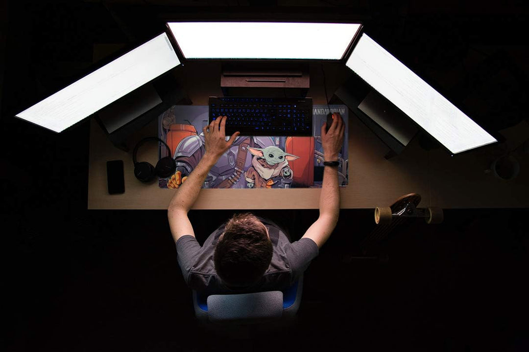 Grupo Erik Gaming Mauspad XXL Star Wars The Mandalorian Gaming Mousepad XXL Baby Yoda Grogu rutschfe