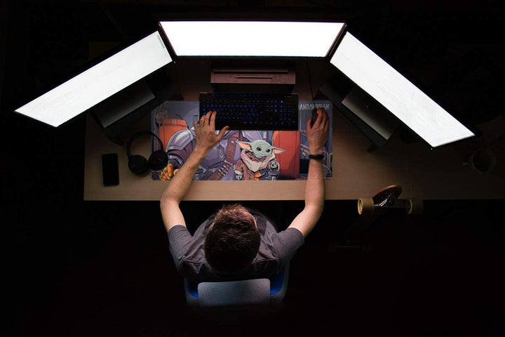 Grupo Erik Gaming Mauspad XXL Star Wars The Mandalorian Gaming Mousepad XXL Baby Yoda Grogu rutschfe