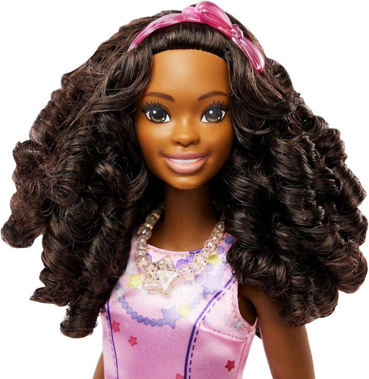 Barbie – Puppe für Kindergartenalter, My First Barbie „Brooklyn” Deluxe Puppe, 34 cm grosse, schwarz