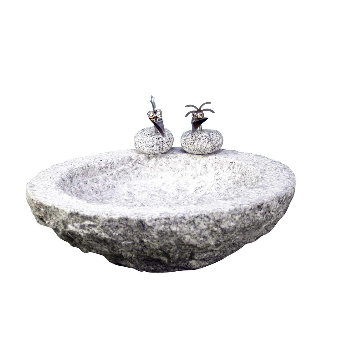 Gebrüder Lomprich Vogelbad aus Granit in Schalenform (mit 2 Vögele am Rand sitzend), mit 2 Vöge