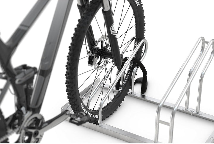 eurokraft | Fahrradständer | Bügel aus 18 mm Stahlrohr | Radeinstellung einseitig | feuerverzinkt |