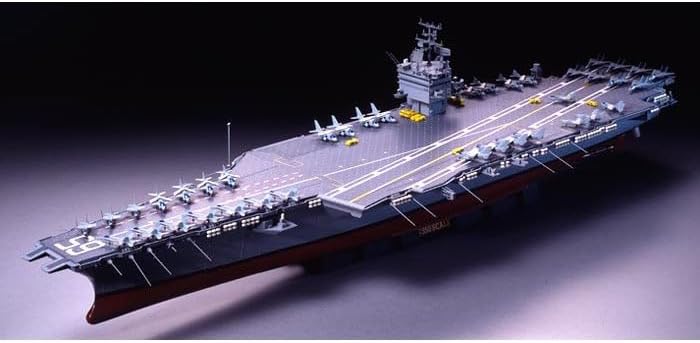 TAMIYA 300078007 - 1:350 Flugzeugträger US CVN-65