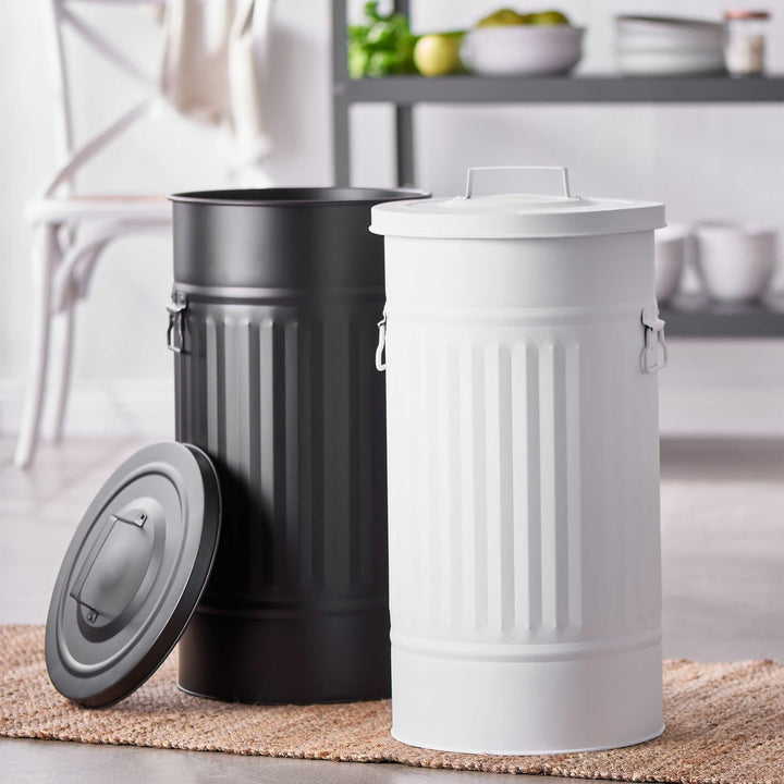 BUTLERS Retro Mülltonne Oskar 40l Mülleimer mit Deckel und Tragegriffen | Küche Abfalleimer ideal al