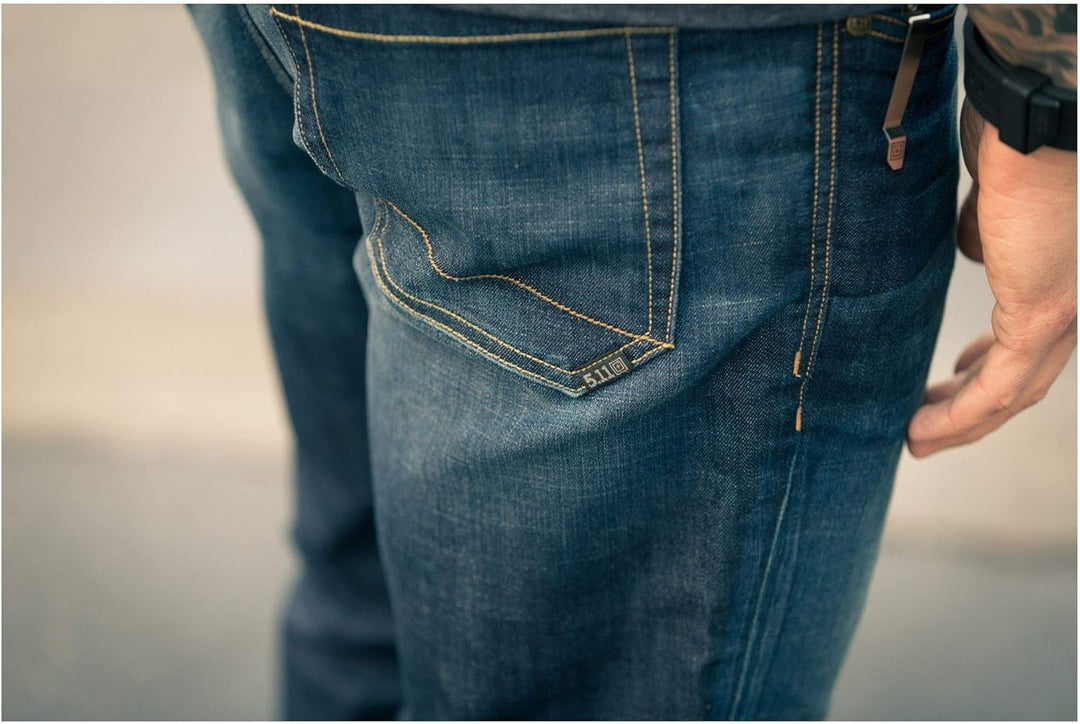 5.11 Tactical Herren 'Defender – Flex Jean – Slim 30W / 30L Dark Wash Indigo 649, 30W / 30L Dark Was