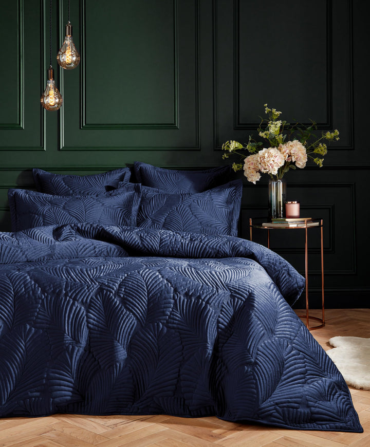 Paoletti Palmeria Gesteppte Bettdecke, Polyester, Navy, 260 x 220 cm 260 x 220 cm Navy, 260 x 220 cm