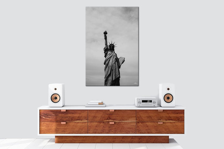 Symbol der Freiheit Effekt: Schwarz&Weiss, Format: 80x60 als Leinwandbild, Motiv fertig gerahmt auf