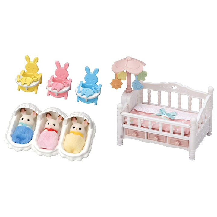 Sylvanian Families L5532 Erstausstattung für Drillinge - Puppenhaus Spielset & 5534 Babybett mit Mob