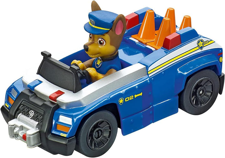 Carrera First PAW Patrol Race 'N' Rescue 2,4m Rennstrecken-Set | 2 ferngesteuerte Fahrzeuge mit Chas