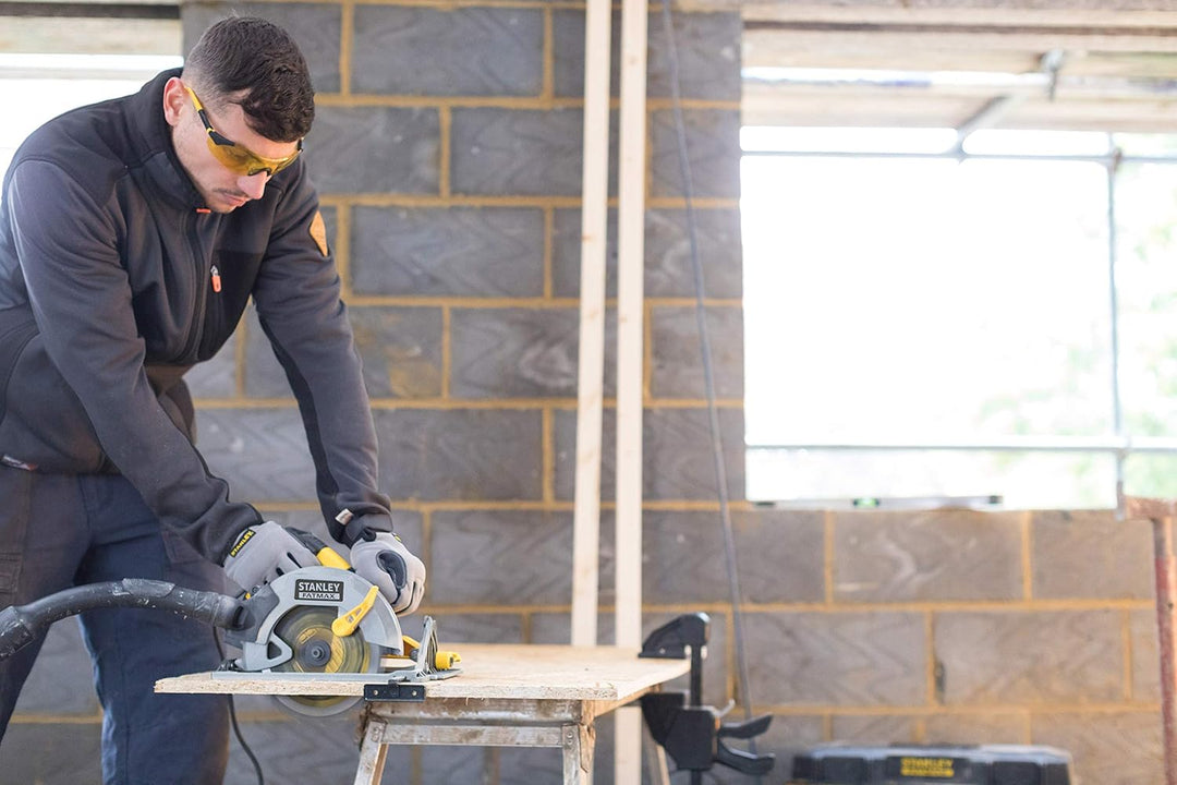 Stanley FatMax Handkreissäge FME301K (1650 Watt, 66 mm / 50 mm (90°/45°), mit Parallelanschlag, Durc